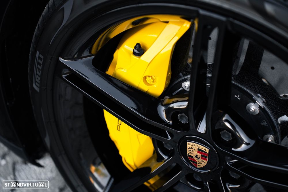 Porsche Taycan 4S - 14