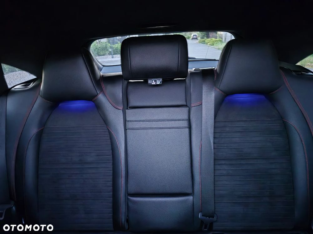 Mercedes-Benz CLA 200 7G-DCT AMG Line - 23