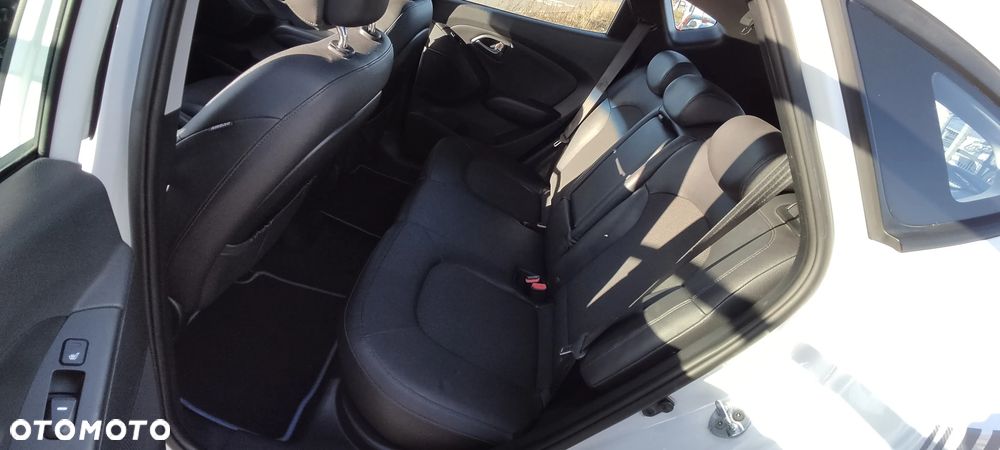 Hyundai ix35 - 24