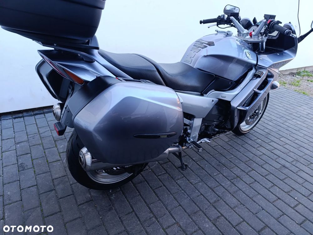 Yamaha FJR - 18