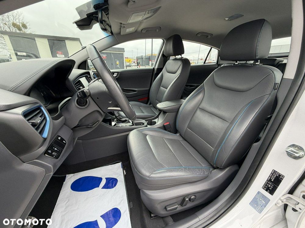 Hyundai IONIQ - 20