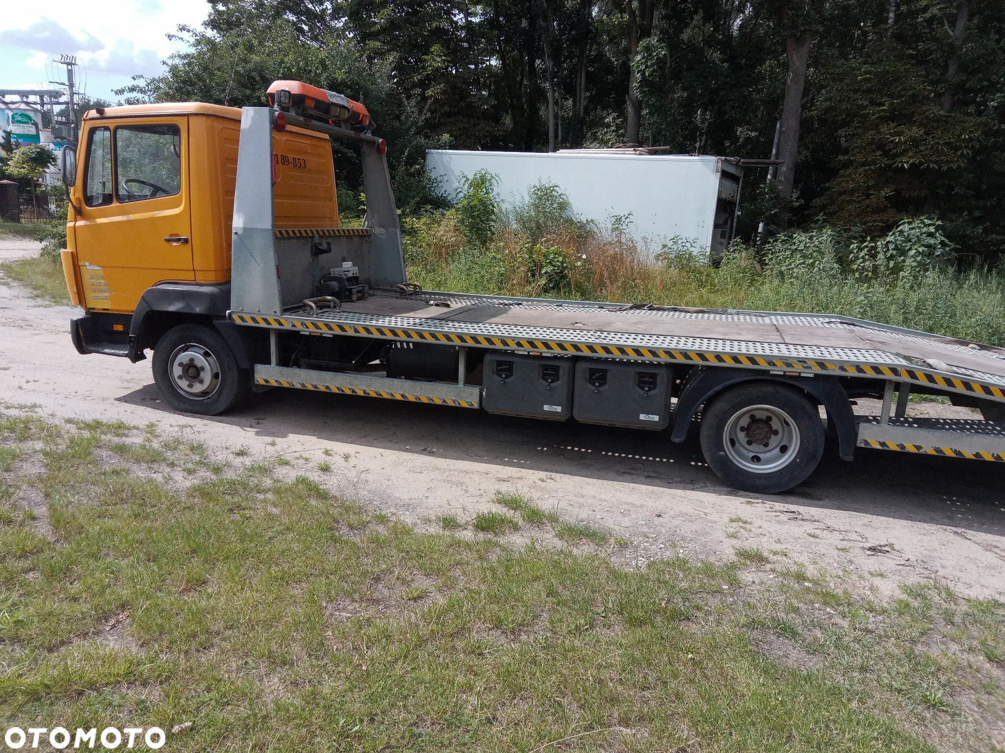 Mercedes-Benz 814 - 3