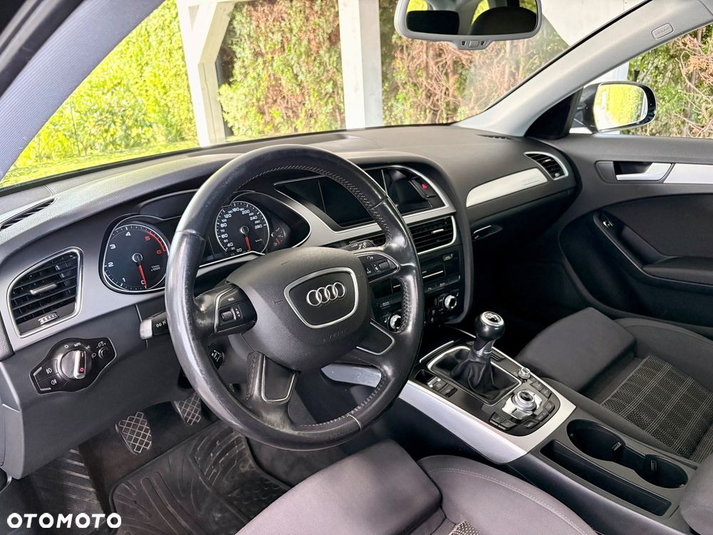 Audi A4 Avant 2.0 TDI Quattro - 9