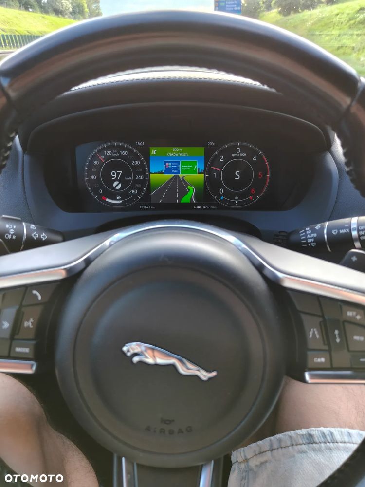 Jaguar F-Pace 2.0 i4D AWD Prestige - 23