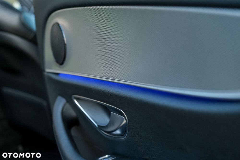 Mercedes-Benz Klasa E 220 d 9G-TRONIC - 15