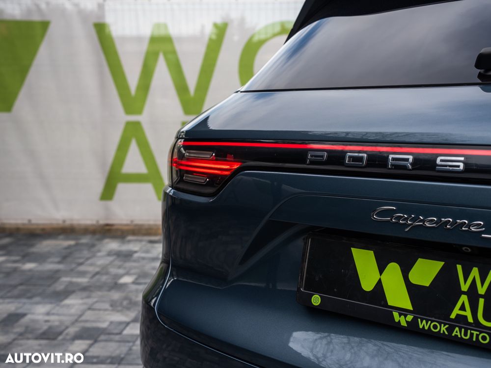 Porsche Cayenne - 11