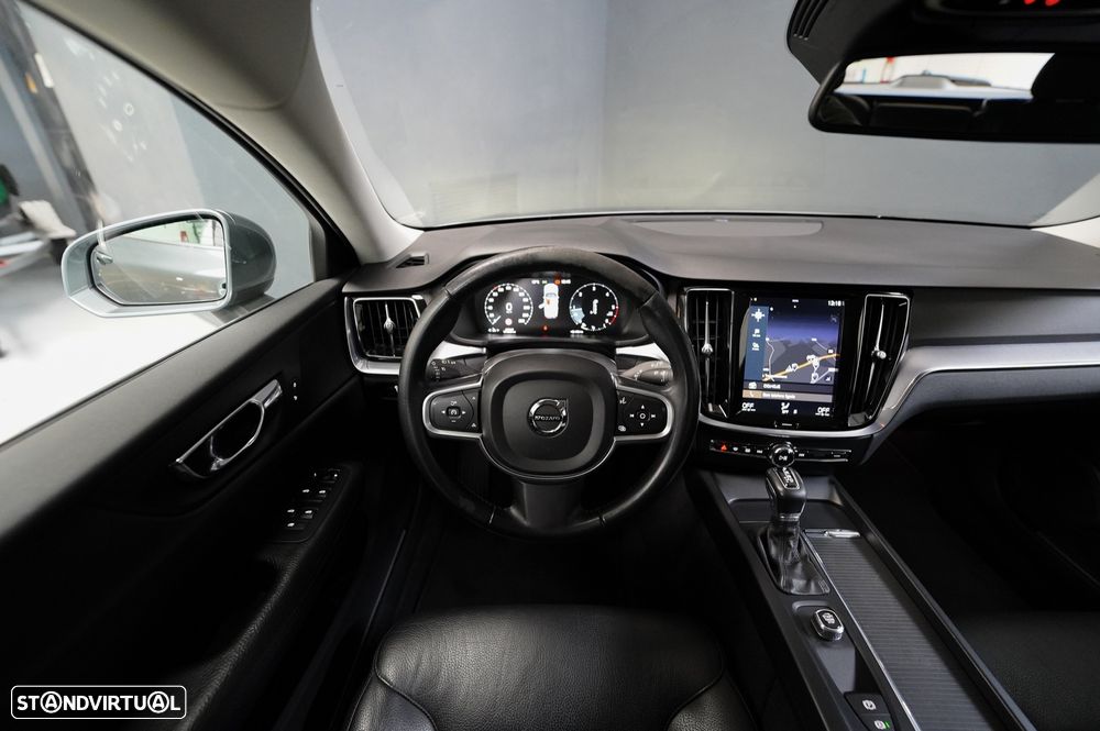 Volvo V60 2.0 D3 Momentum Plus Geartronic - 18