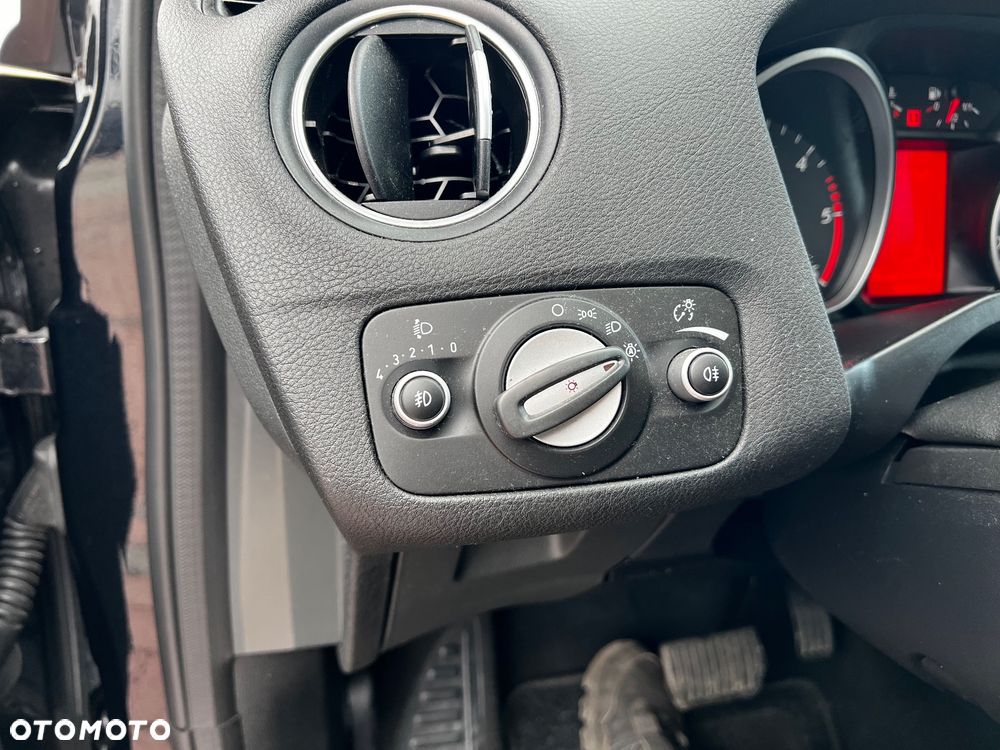 Ford Mondeo 2.0 TDCi Titanium - 33