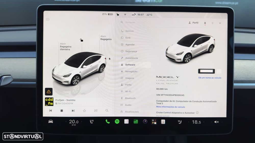 Tesla Model Y Long Range Dual Motor AWD - 21