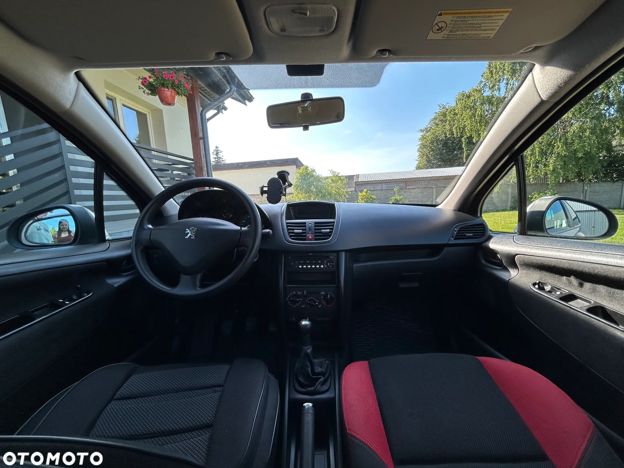 Peugeot 207 - 6