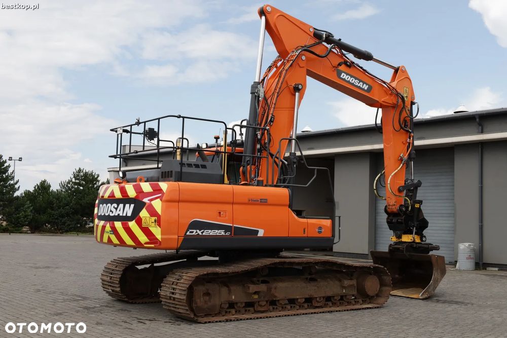 Doosan DX225LC-5 - 9