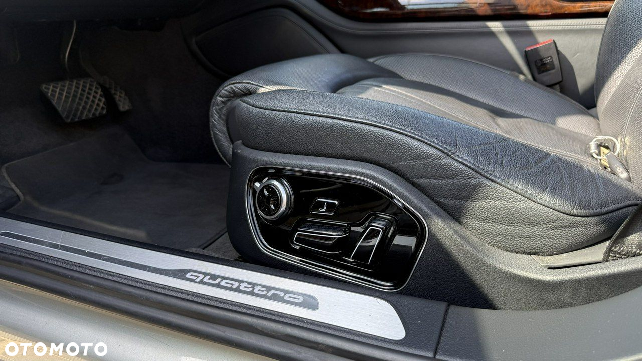 Audi A8 - 17