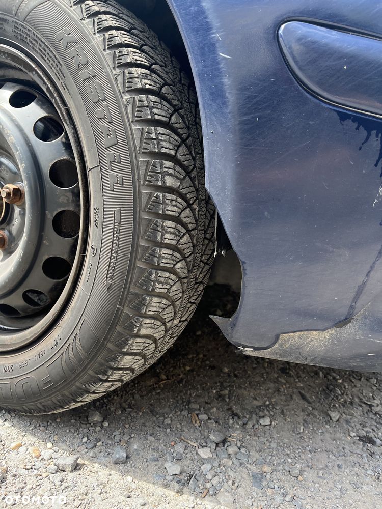 Toyota Yaris 1.4 D-4D Base - 6