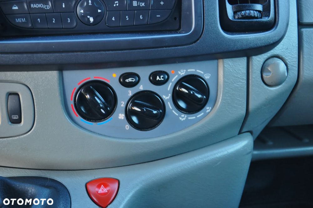 Renault TRAFIC L2H1 - 21