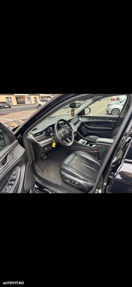 Jeep Grand Cherokee - 9