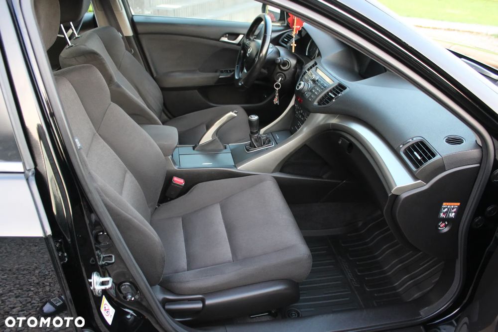 Honda Accord 2.0 Elegance Nav - 16