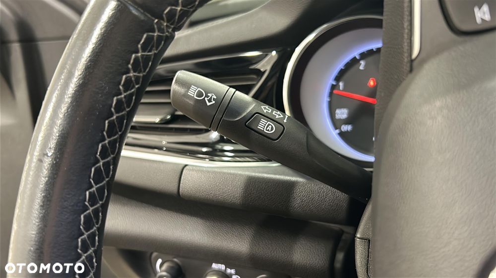 Opel Insignia 1.6 CDTI Innovation S&S - 26