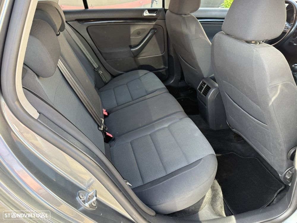 VW Golf Variant 1.6 TDi Best Edition Bluetooth - 16