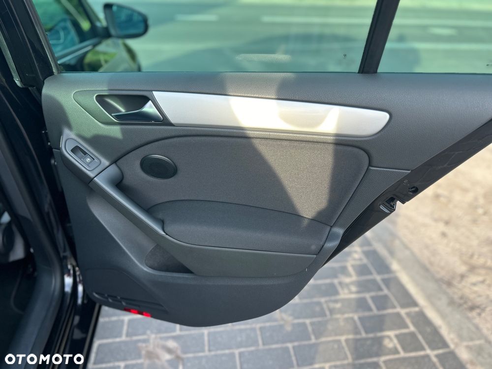 Volkswagen Golf 1.2 TSI DSG Team - 19