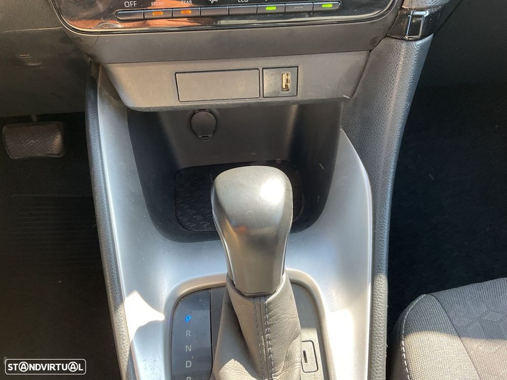 Toyota Yaris 1.5 HDF Exclusive - 32