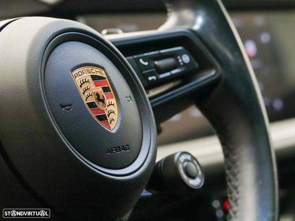 Porsche Cayenne Coupé E-Hybrid - 23