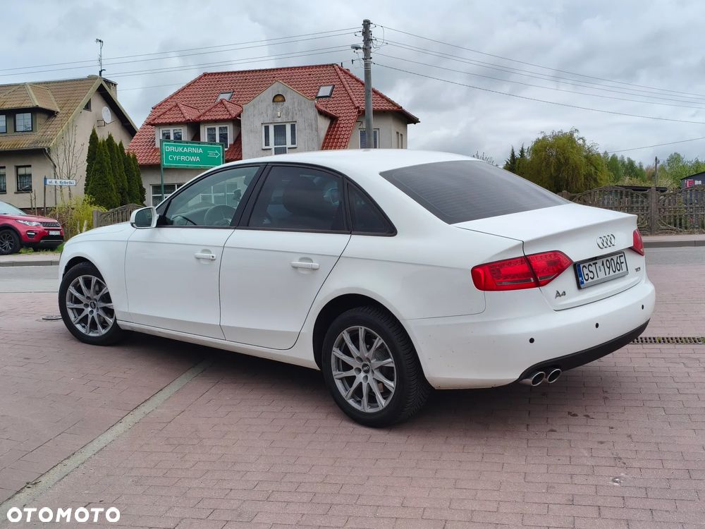 Audi A4 Avant 2.0 TDI - 8