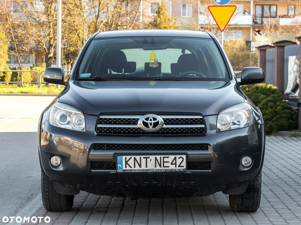 Toyota RAV4 - 3