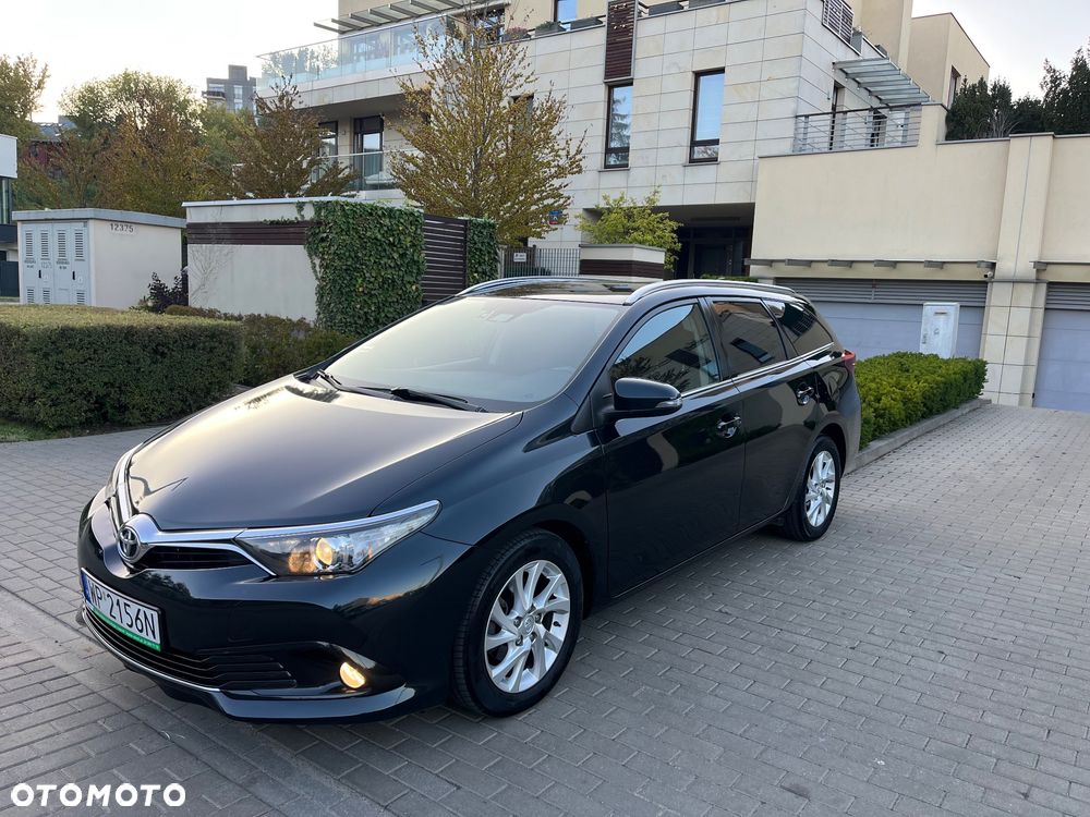 Toyota Auris 1.33 VVT-i Sprint - 1
