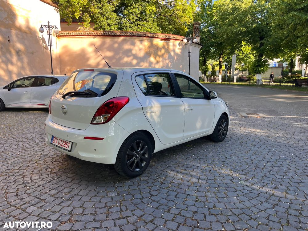 Hyundai i20 - 2