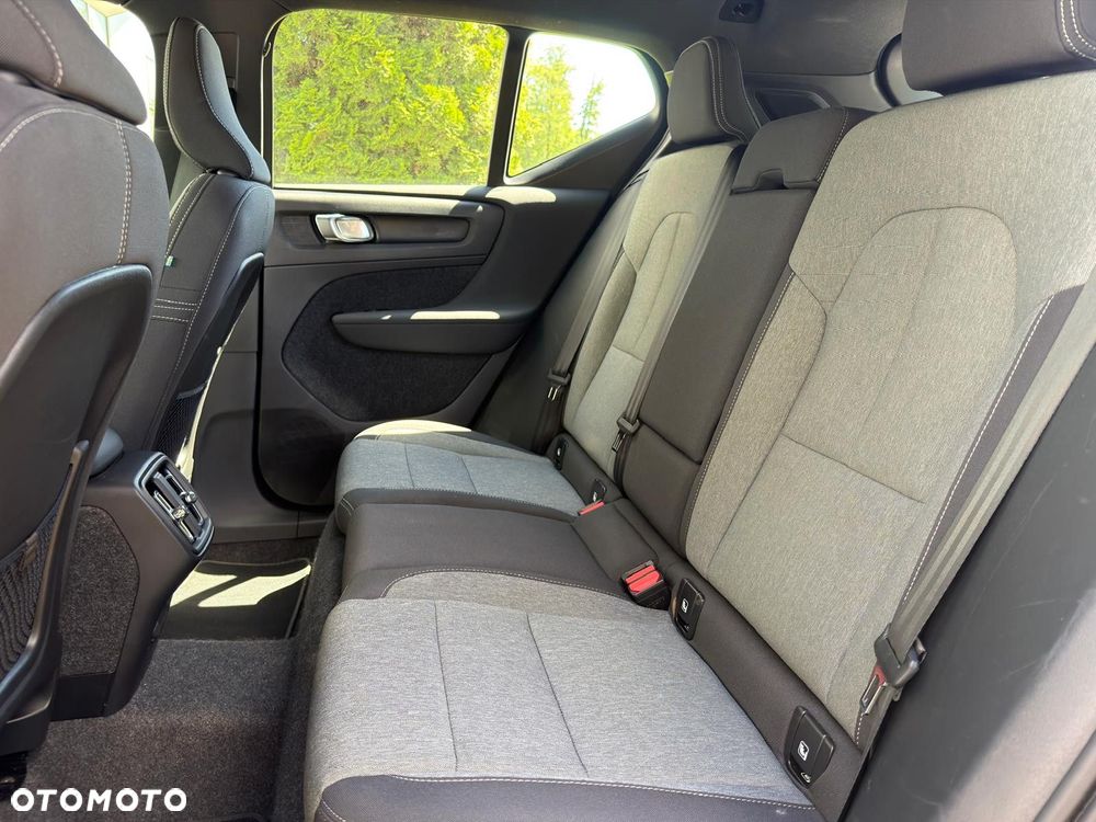 Volvo XC 40 - 31