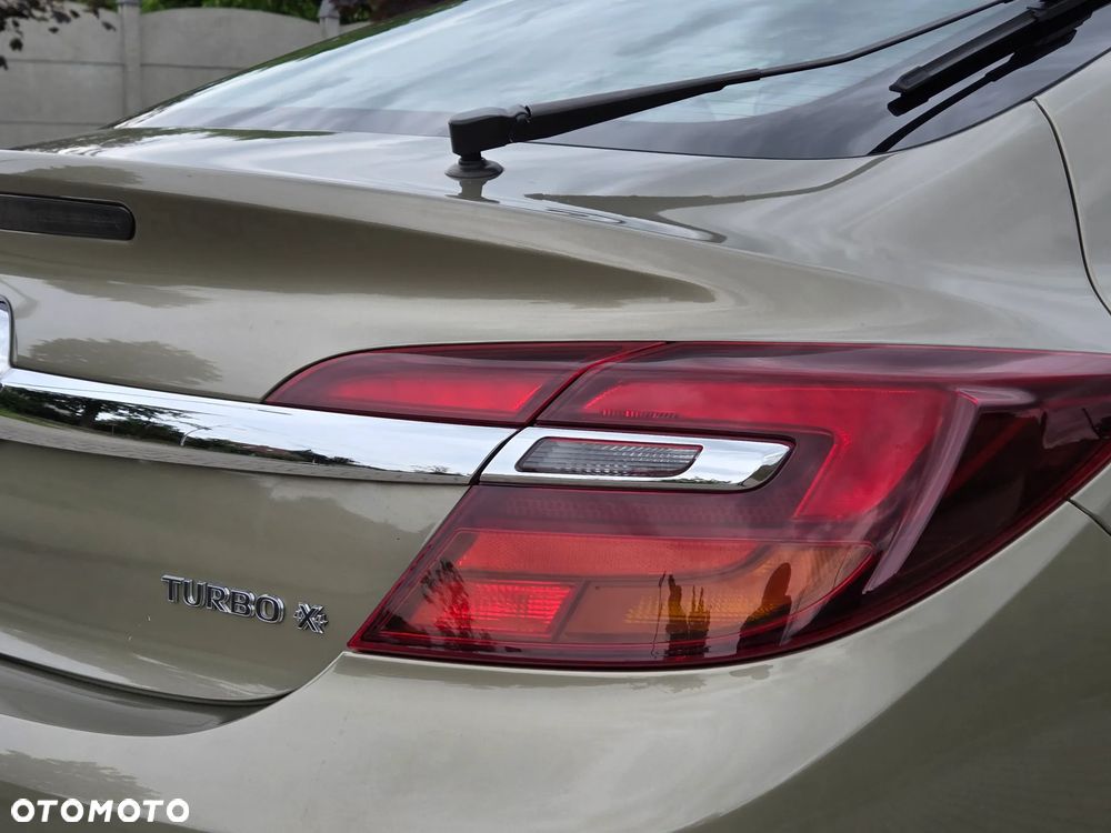 Opel Insignia 2.0 ECOTEC DI Turbo 4x4 ecoFLEX Start/Sto Business Edition - 15