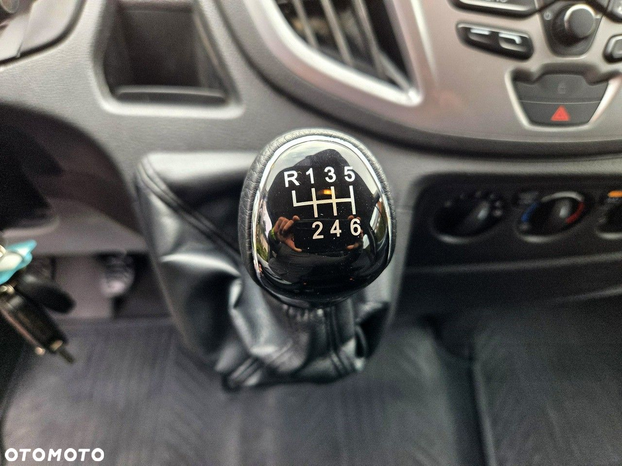 Ford Transit - 25