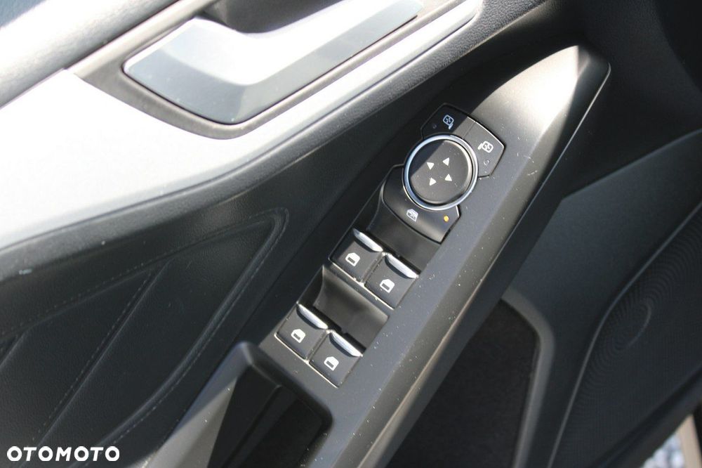 Ford Focus - 18