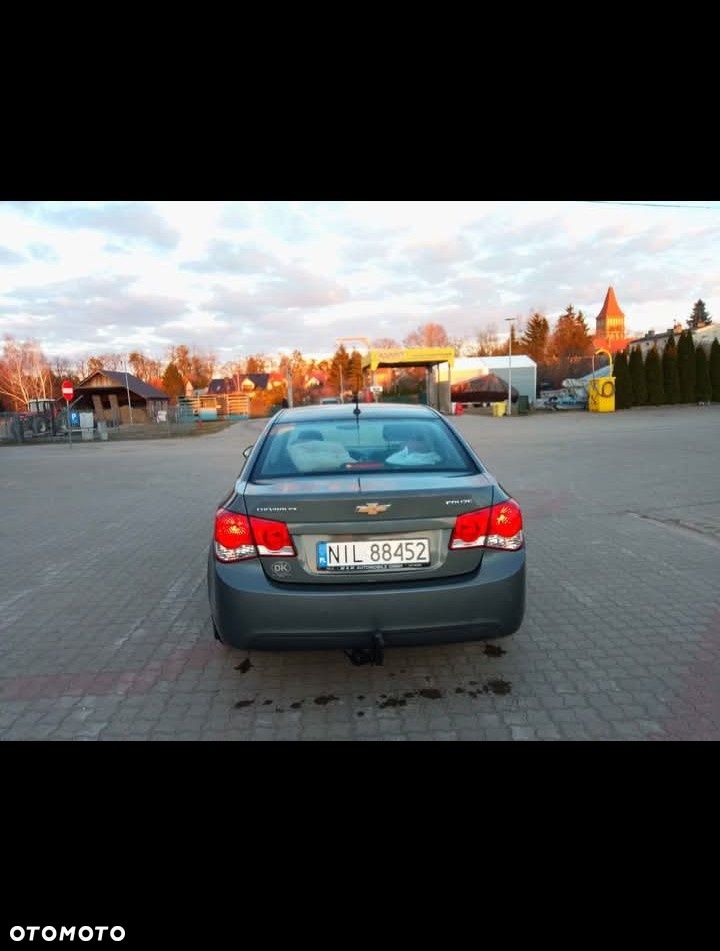 Chevrolet Cruze - 3