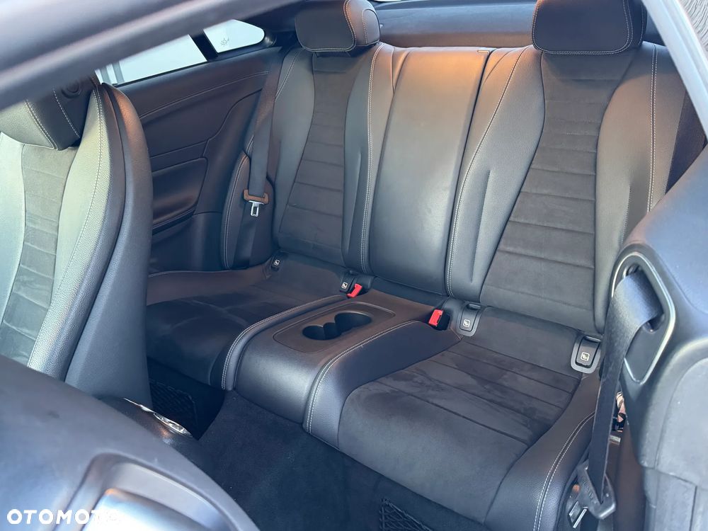 Mercedes-Benz Klasa E 220 d 4-Matic 9G-TRONIC - 5