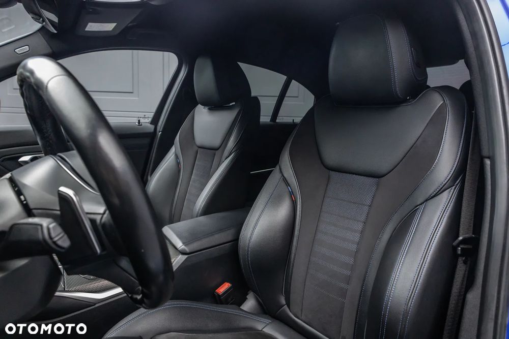 BMW Seria 3 320d mHEV M Sport - 8