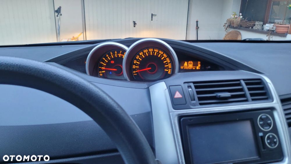 Toyota Verso 1.6 7-Sitzer Comfort - 30