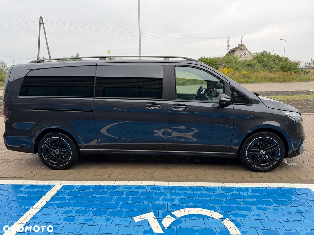Mercedes-Benz V-Class 2024 photo 3