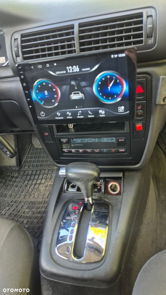 Volkswagen Passat 1.9 TDI Trendline - 9