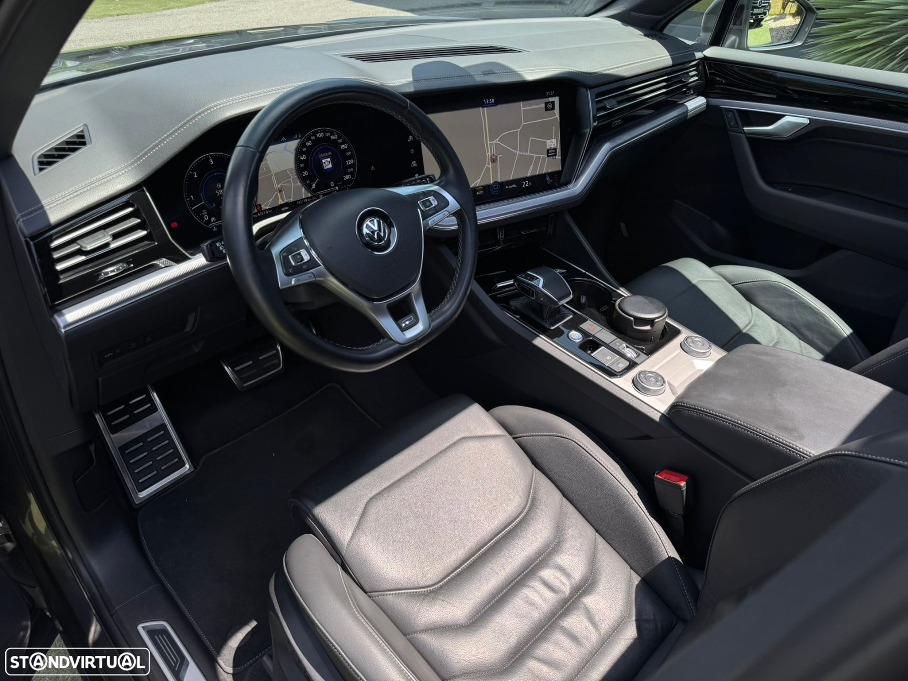 VW Touareg 3.0 TDI V6 R-Line - 3