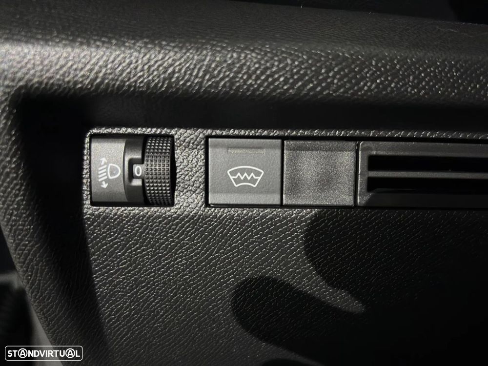 Citroën C4 1.2 PureTech Plus - 24