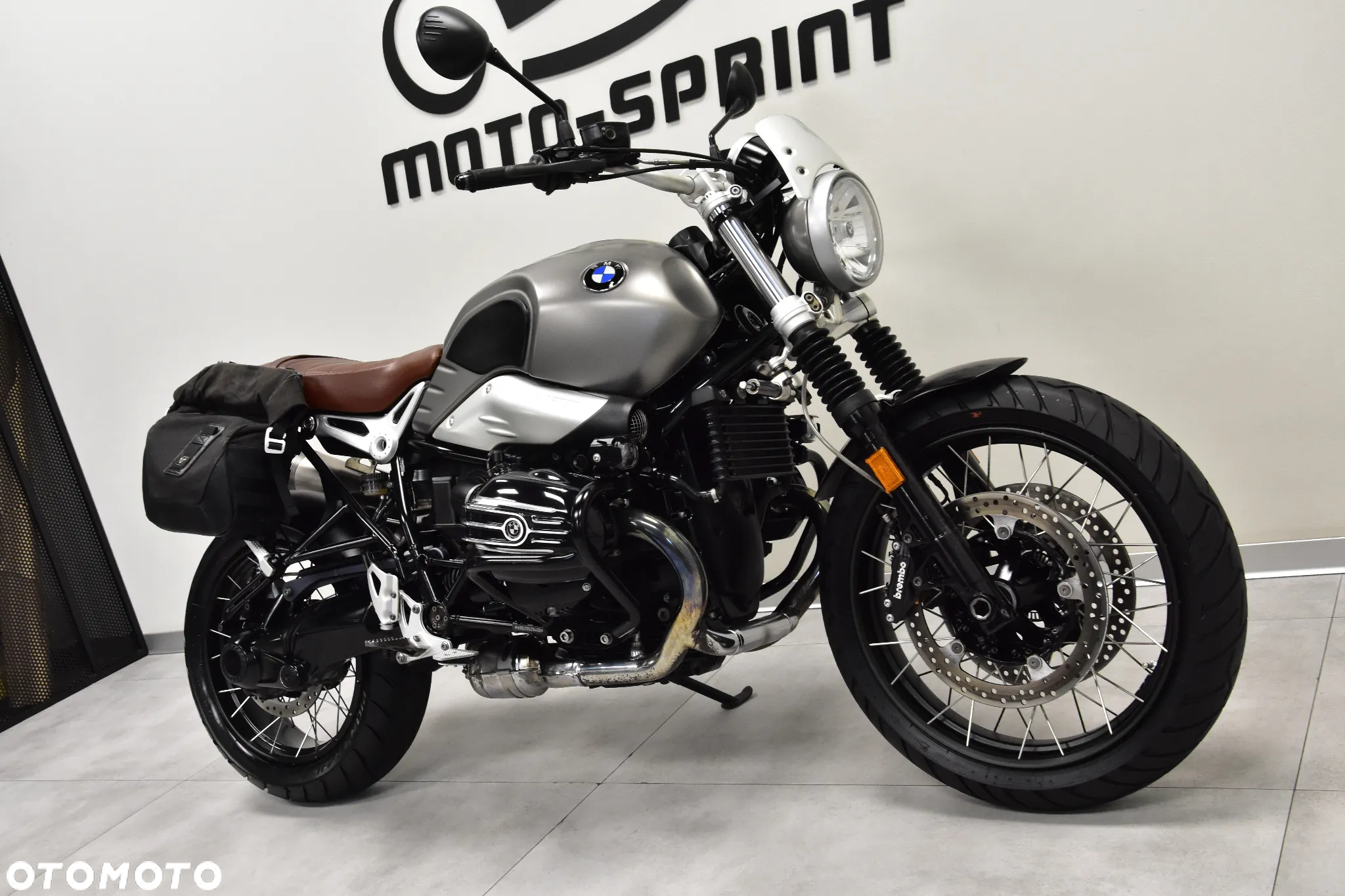 BMW R - 7