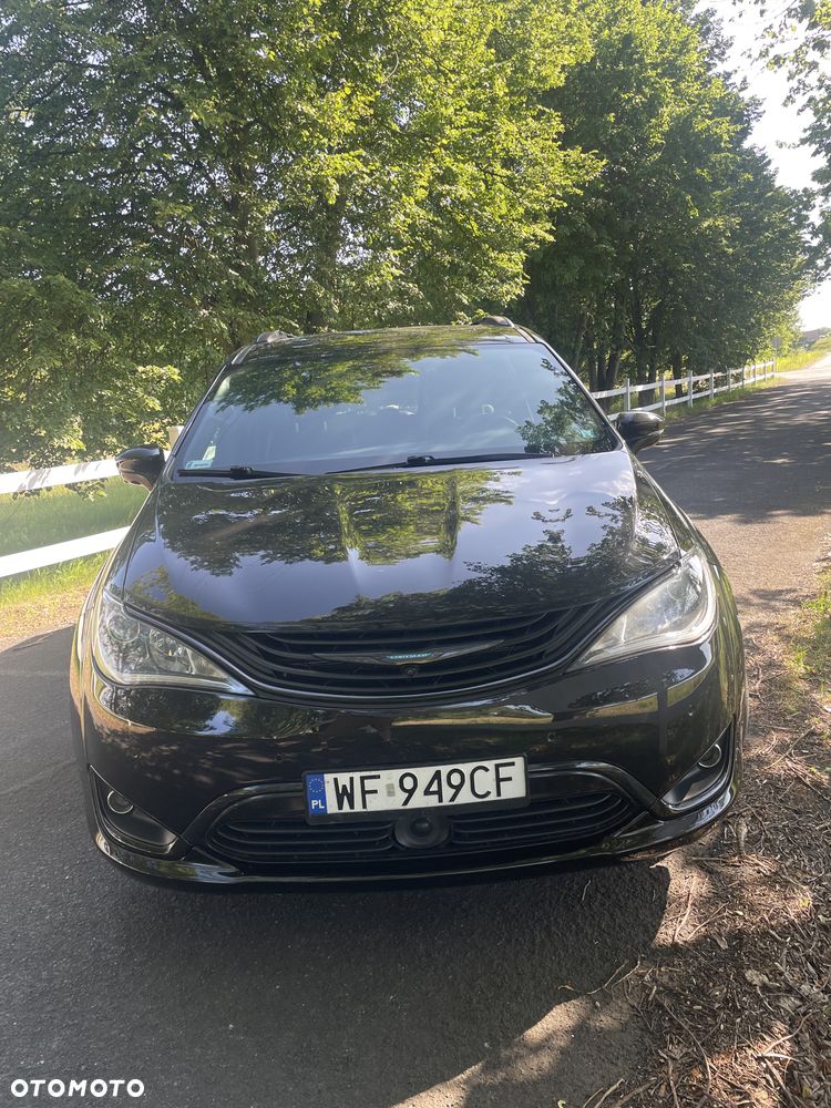 Chrysler Pacifica - 5