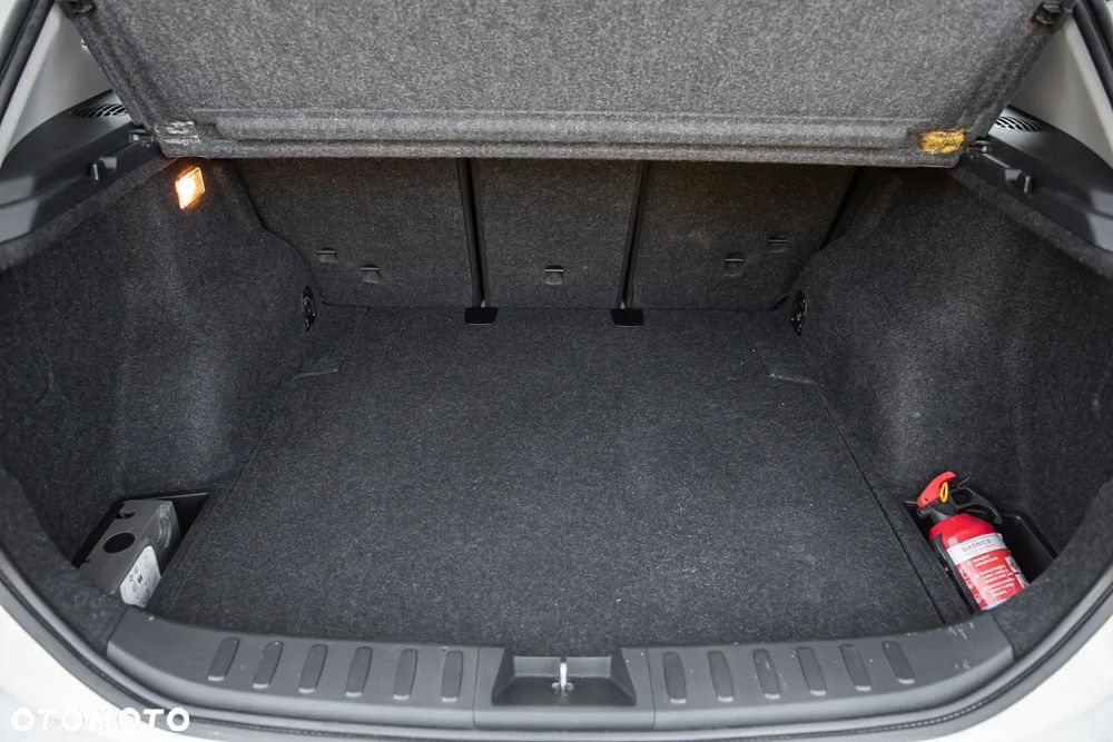BMW X1 sDrive18d xLine - 25