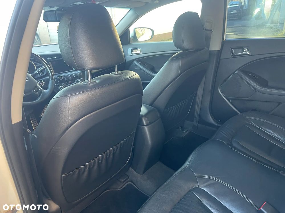 Kia Optima 1.7 CRDI Attract - 10