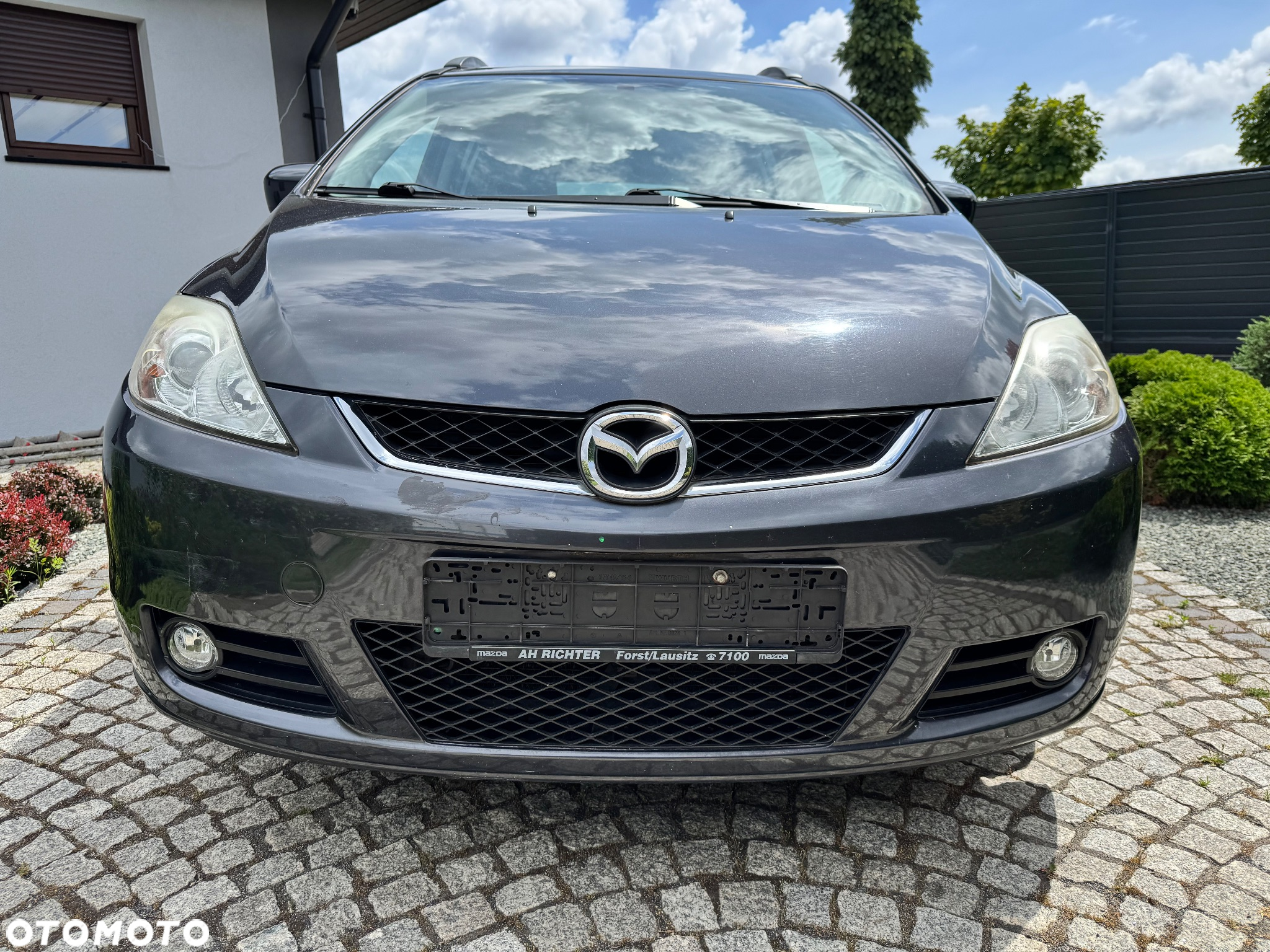 Mazda 5 - 6