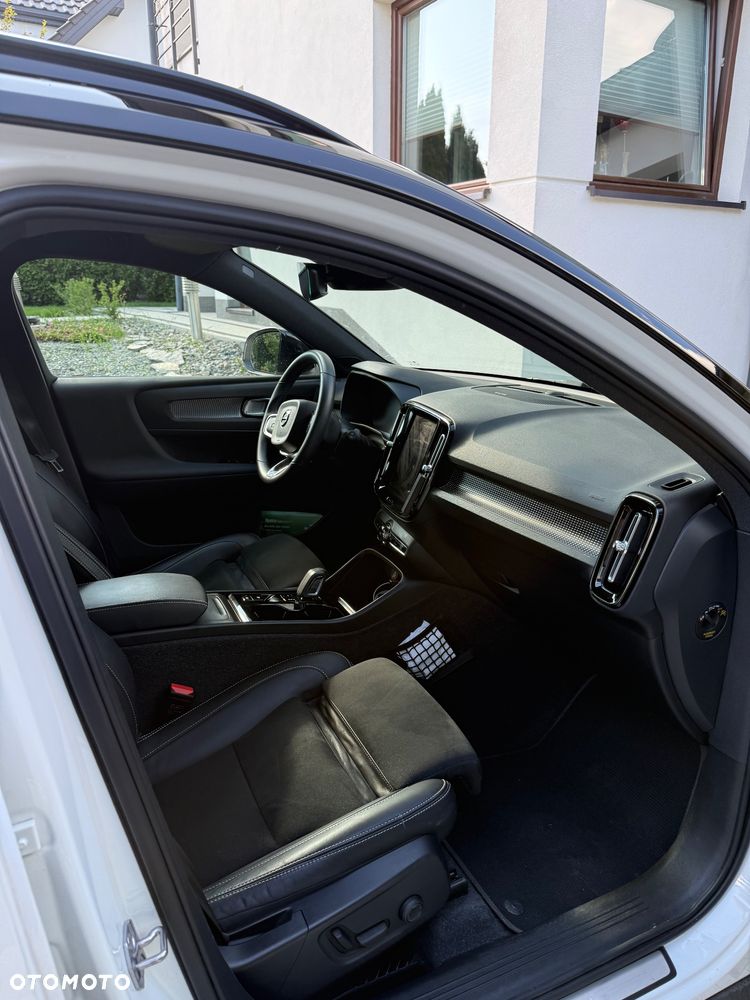 Volvo XC 40 B4 B AWD R-Design - 8