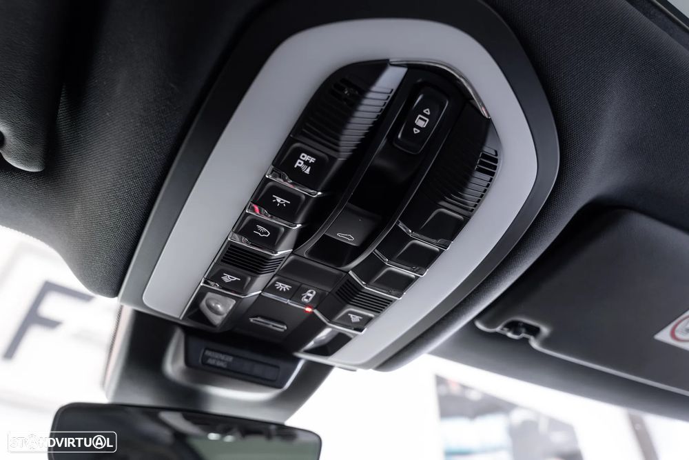 Porsche Macan Standard - 21