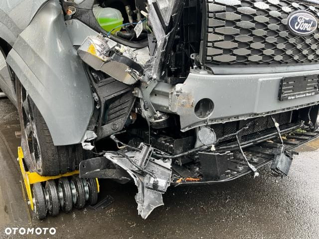 Ford E-Tourneo Courier 54 kWh TITANIUM - 18