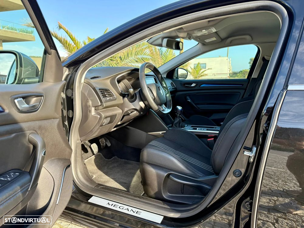 Renault Mégane 1.5 Blue dCi GT Line J18 - 10